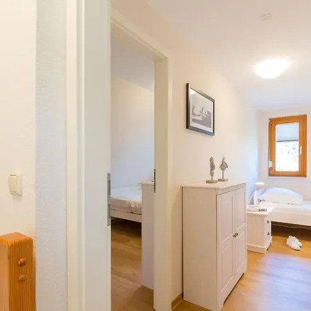 Reetgedecktes Fh Am Deich 21 Wustrow (Fischland)