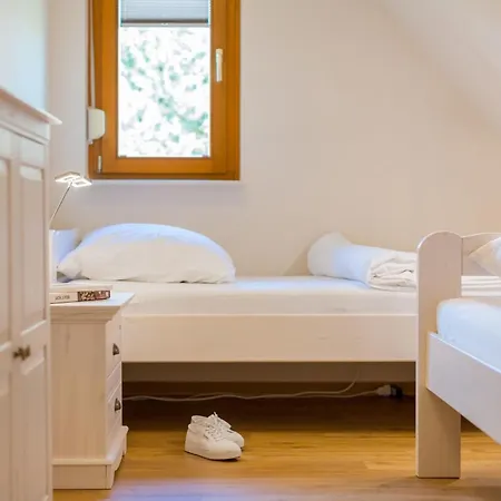 Reetgedecktes Fh Am Deich 21 * Wustrow (Fischland)