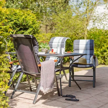 Reetgedecktes Fh Am Deich 21 Wustrow (Fischland)